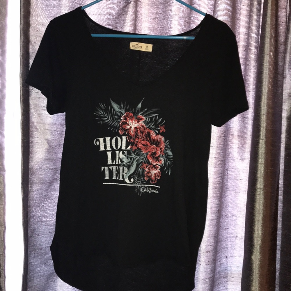 Hollister Tee